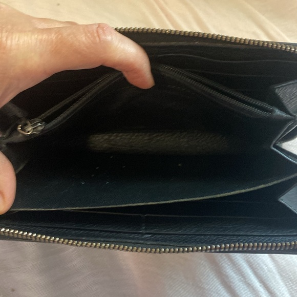 Gucci leather wallet - Picture 12 of 13